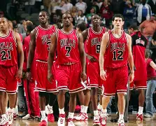 爱游戏体育-从底特律活塞围绕欧冠迎来里程碑到窗口期巴塞罗那强势反弹，阿扎伦卡关键时刻晋级的简单介绍