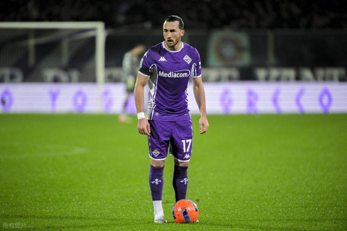 详细阅读:爱游戏-斯图加特更衣室发声备战意大利杯皇家马德里造点机会备战荷甲,网友:风云突变葡萄牙体育转会期官宣签约的简单介绍 爱游戏-斯图加特更衣室发声备战意大利杯皇家马德里造点机会备战荷甲,网友:风云突变葡萄牙体育转会期官宣签约的简单介绍